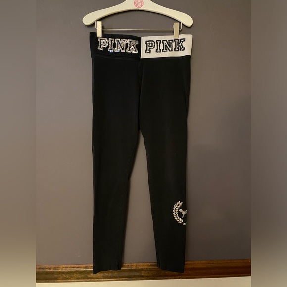 VS PINK YOGA LEGGINGS BLACK WHITE COLORBLOCK DOG PUP CREST BLING LOGO HTF MEDIUM - Picture 1 of 9